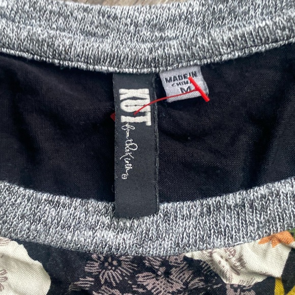 Kut from the Kloth sweater with floral print design size medium - Picture 6 of 12